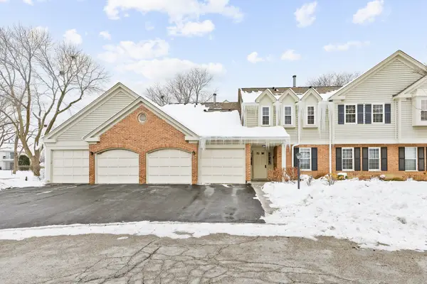 1600 Brittany Court #C2, Wheeling, IL 60090