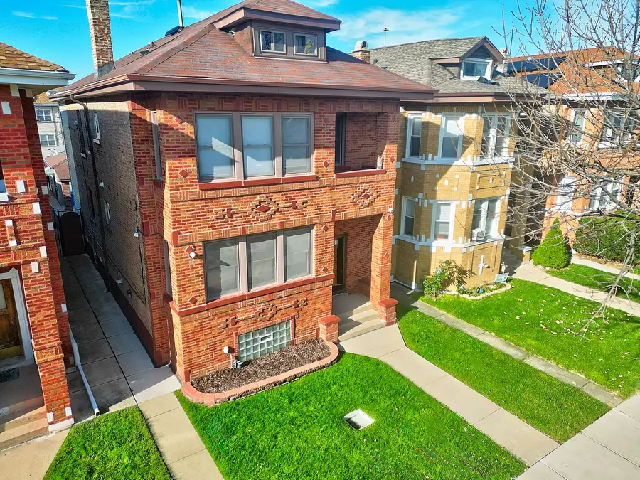 4310 S Sawyer Avenue, Chicago, IL 60632 - Image #2