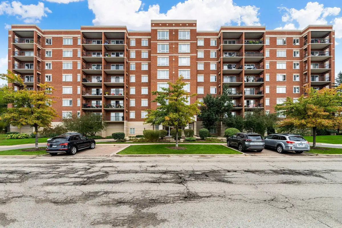 5555 N Cumberland Avenue #509, Chicago, IL 60656 - Image #1