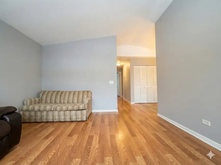 35330 N Nielsen Drive, Round Lake Beach, IL 60073 - Image #3