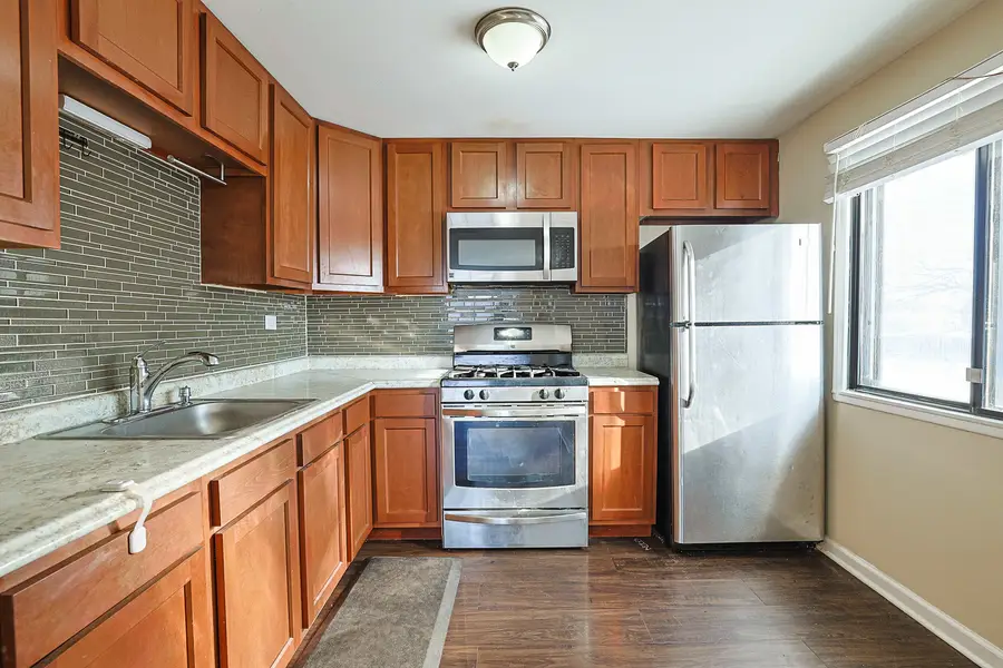 107 Tonset Court #107, Schaumburg, IL 60193 - Image #3