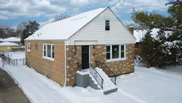 2926 Prairie Avenue, Brookfield, IL 60513