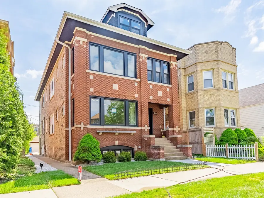 5131 W Roscoe Street, Chicago, IL 60641 - Image #2