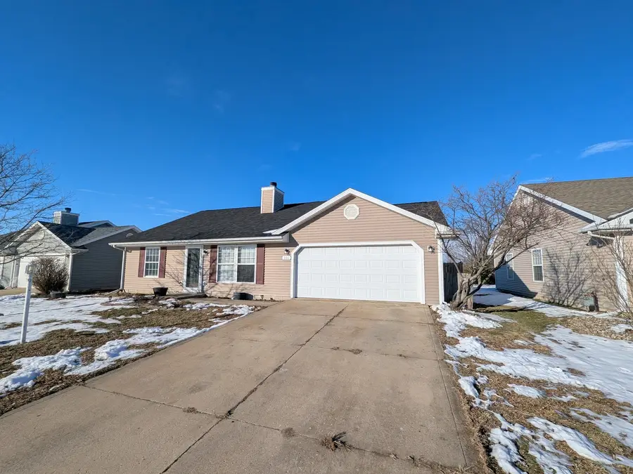 606 Northgate Drive, Saint Joseph, IL 61873 - Image #2