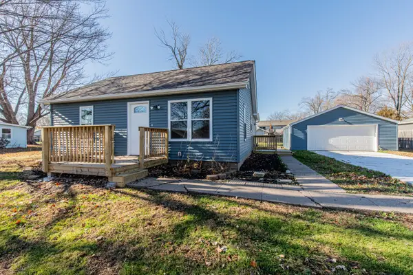 211 6th Street, Colona, IL 61241