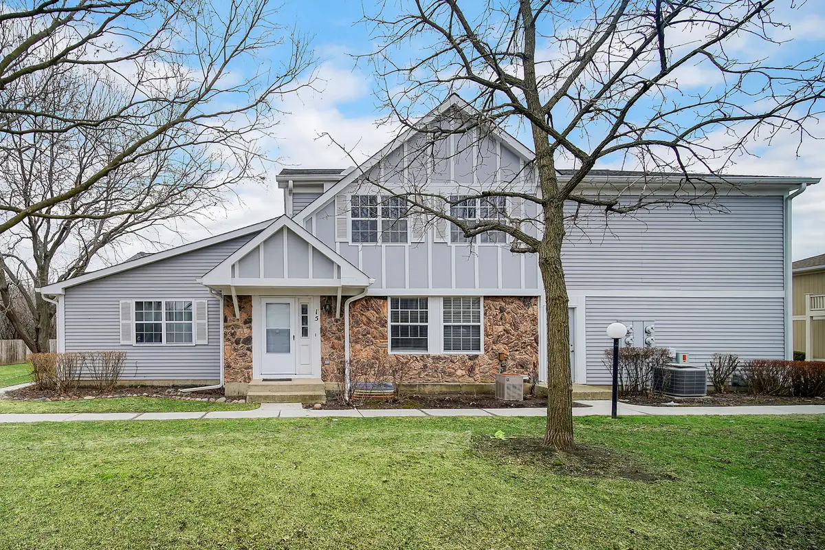 15 Tanwood Court, Vernon Hills, IL 60061 - Image #1