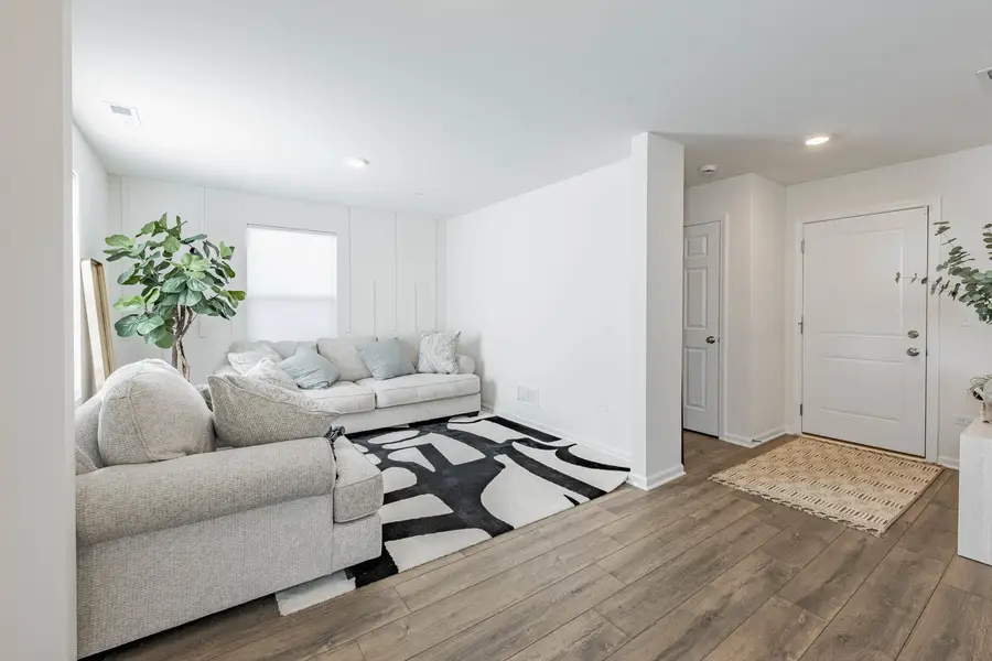 1050 E Oakton Street, Des Plaines, IL 60018 - Image #3