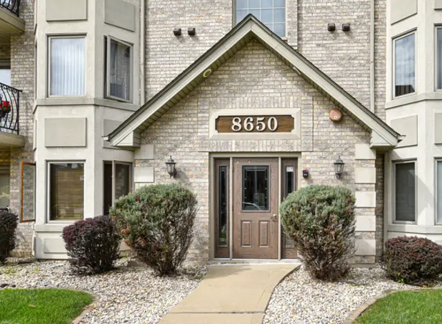 8650 Laporte Avenue #1A, Burbank, IL 60459 - Image #2