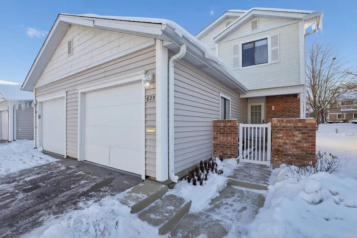 625 Breakers Point, Schaumburg, IL 60194 - Image #1