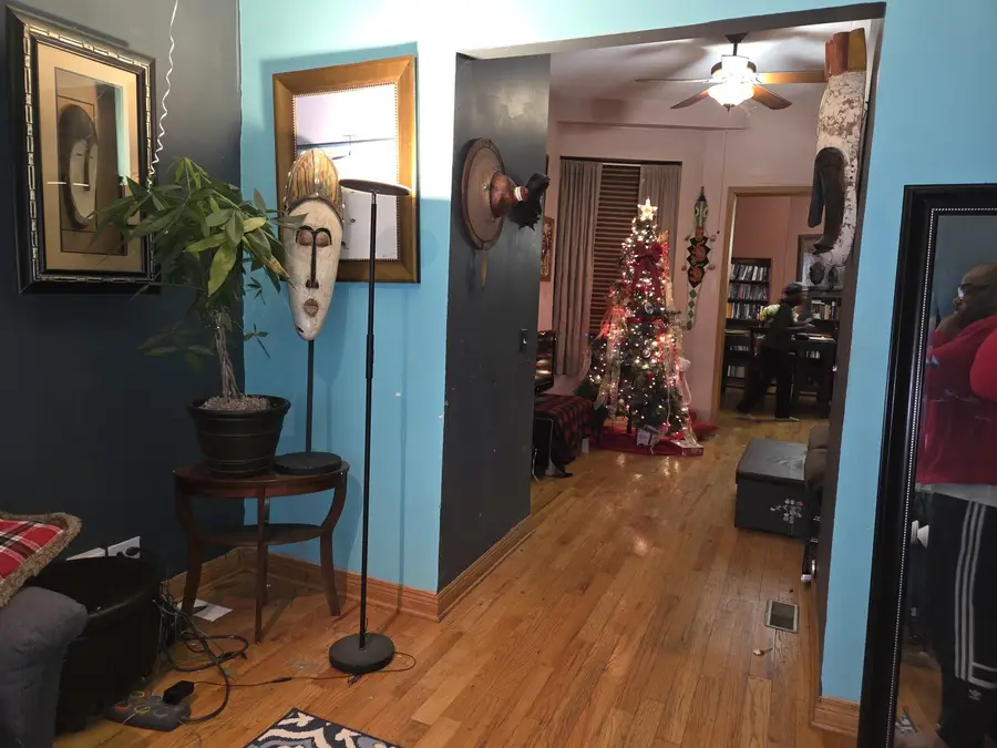 Address Withheld By Seller, Chicago, IL 60653 - Image #3