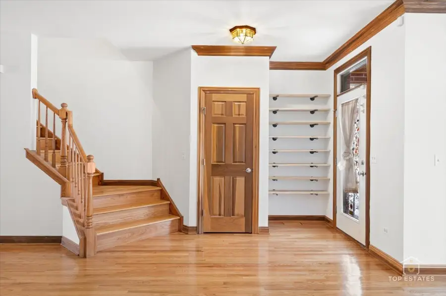 1213 W 33rd Place, Chicago, IL 60608 - Image #3
