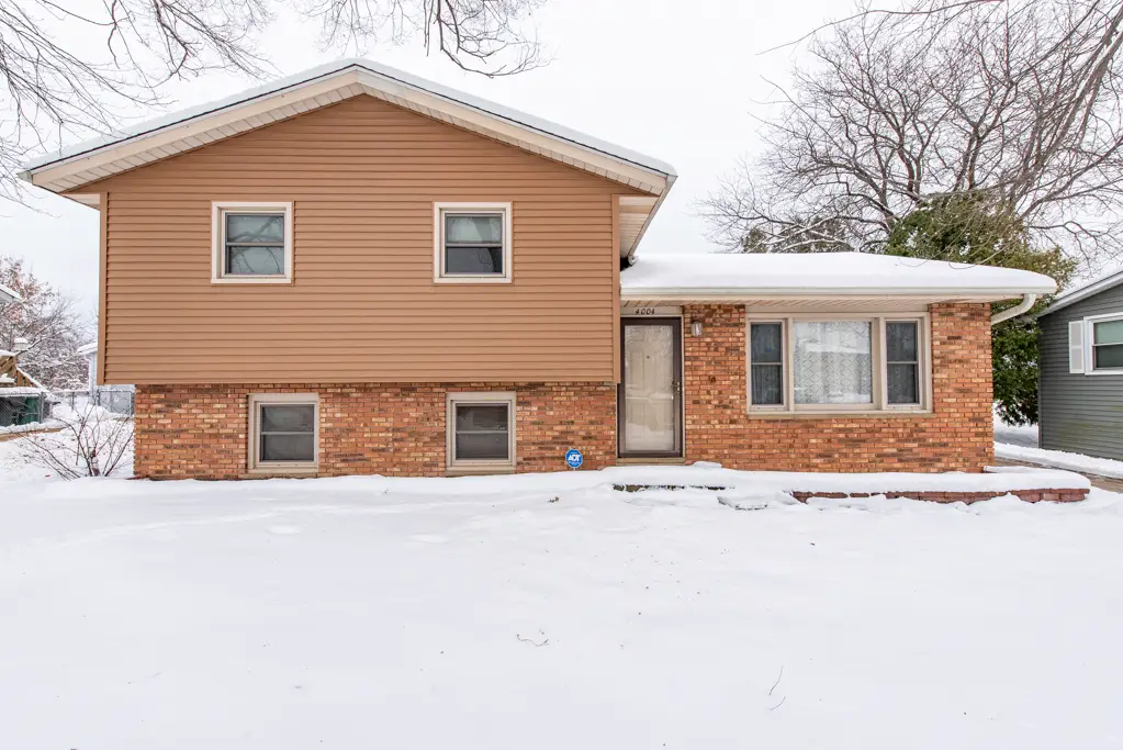 4004 Gregory Drive, Zion, IL 60099 - Image #1