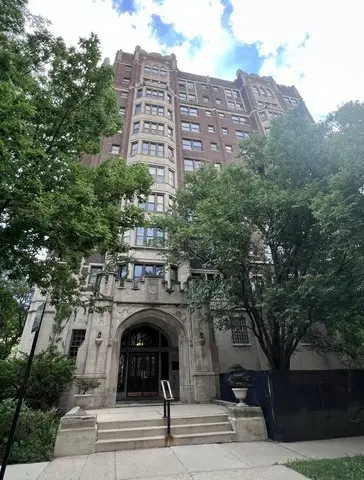 6901 S Oglesby Avenue #5A, Chicago, IL 60649 - #2