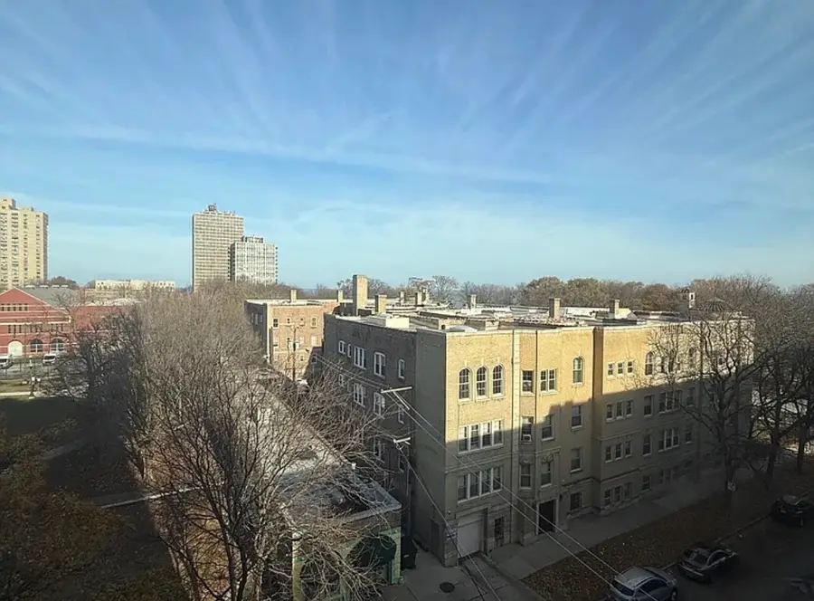 6901 S Oglesby Avenue #5A, Chicago, IL 60649 - #3