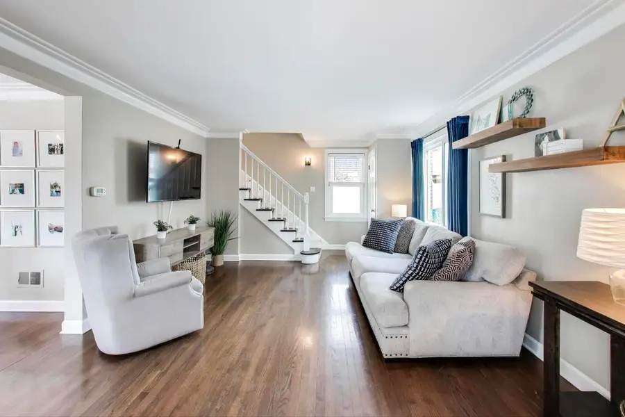 7712 W Dickens Avenue, Elmwood Park, IL 60707 - Image #2