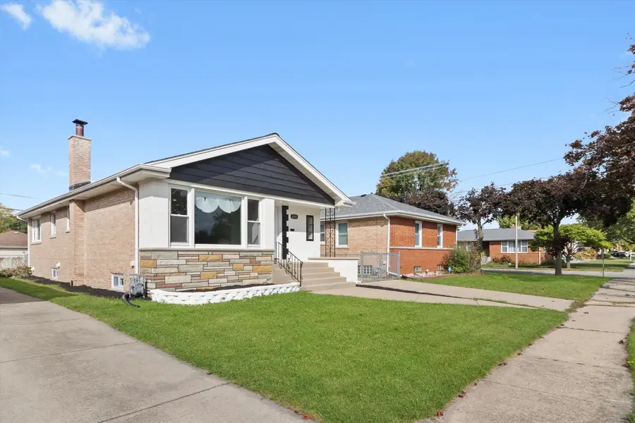 8804 S Fairfield Avenue, Evergreen Park, IL 60805 - Image #2