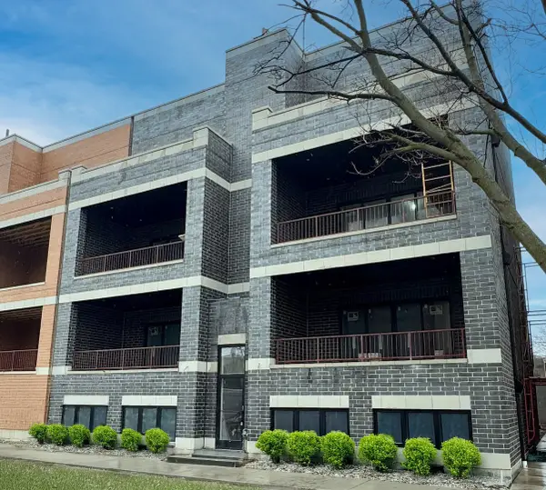 4353 N Richmond Avenue #2N, Chicago, IL 60618