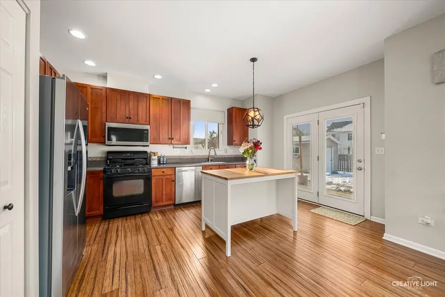 2455 Montclair Lane, Montgomery, IL 60538 - Image #2