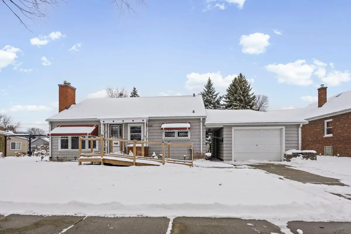 7824 W 66th Place, Bedford Park, IL 60501 - Image #1