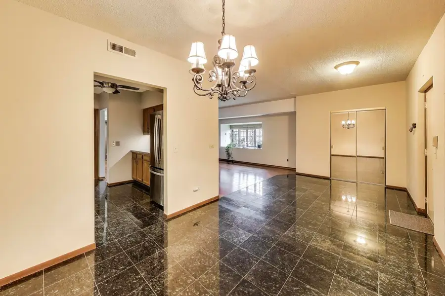 330 Highwood Avenue #2A, Highwood, IL 60040 - Image #3