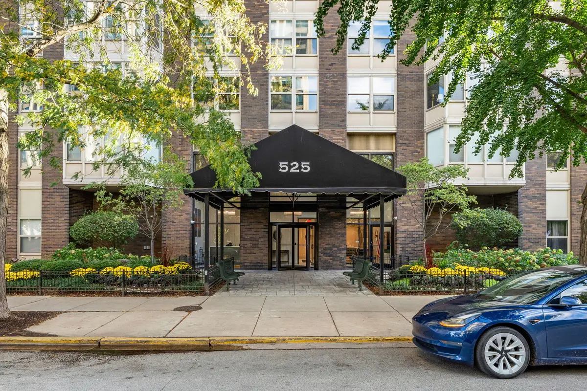 525 W Hawthorne Place #2606, Chicago, IL 60657 - Image #1