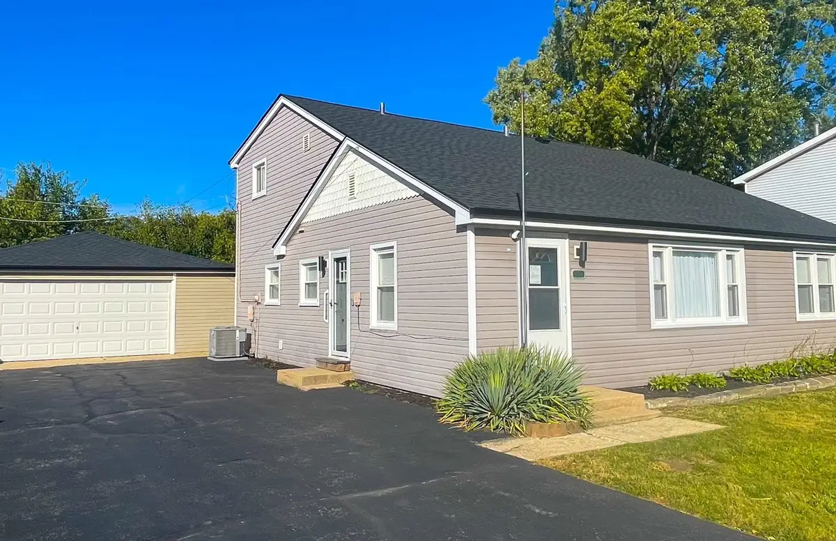 8738 Newland Avenue, Oak Lawn, IL 60453 - Image #1