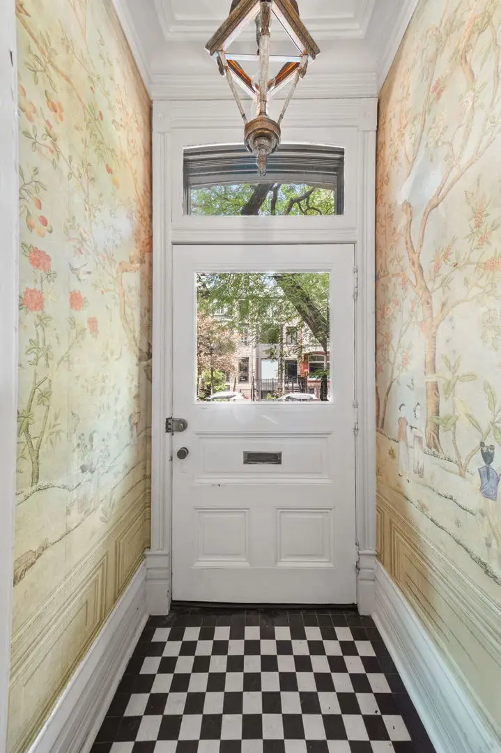 55 E Elm Street, Chicago, IL 60611 - Image #2