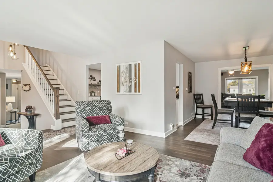 214 E Ivy Lane, Arlington Heights, IL 60004 - Image #3