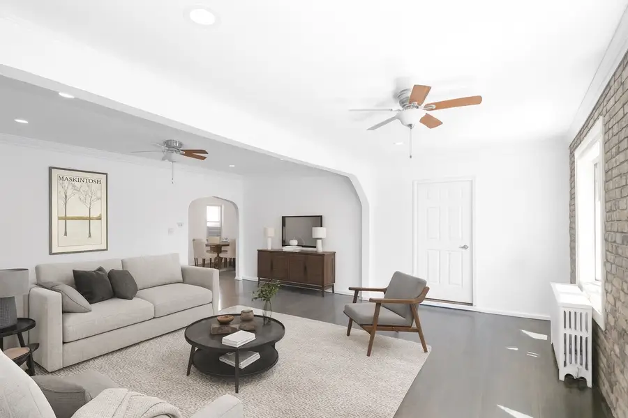 235 N Ardmore Avenue, Villa Park, IL 60181 - Image #3