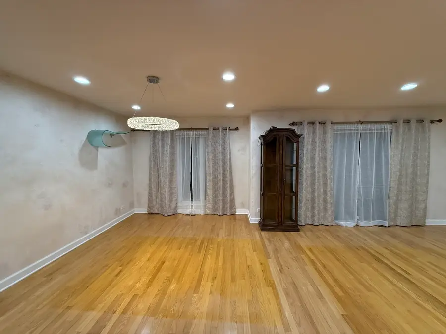 Address Withheld By Seller, Deerfield, IL 60015 - Image #2