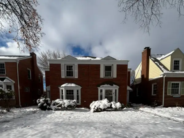 6704 Trumbull Avenue, Lincolnwood, IL 60712