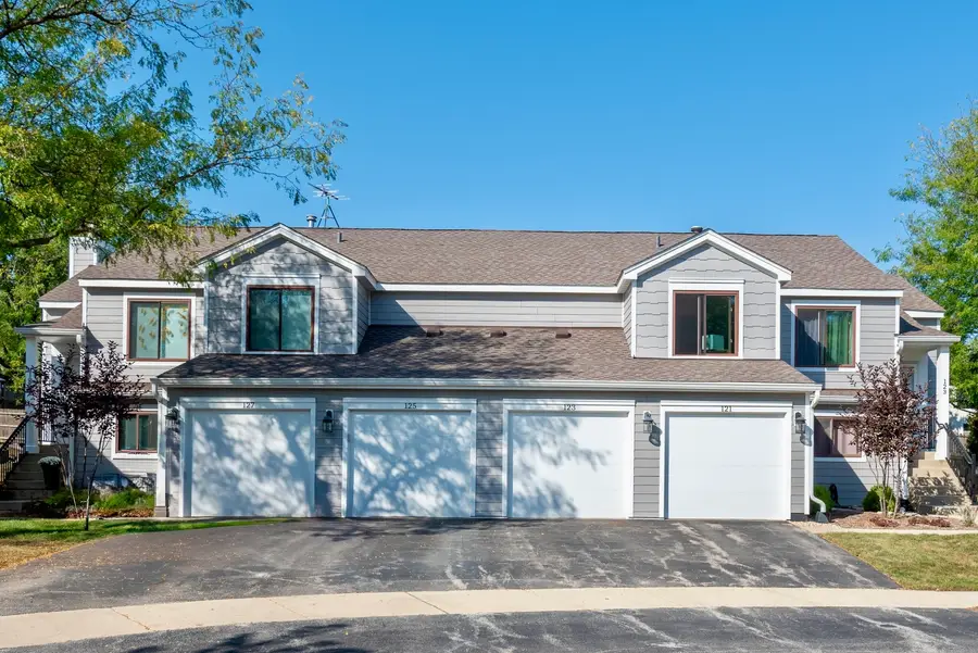 125 Manchester Court #125, Schaumburg, IL 60193 - Image #2