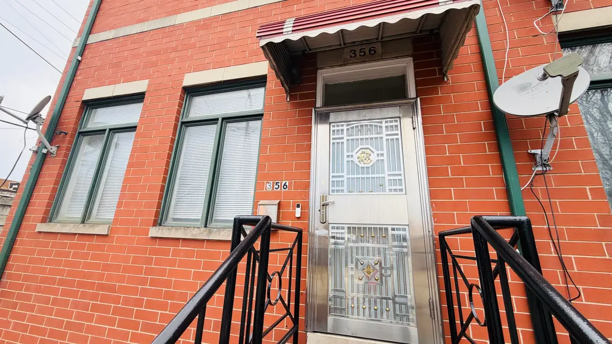 356 W 31st Street, Chicago, IL 60616 - Image #1