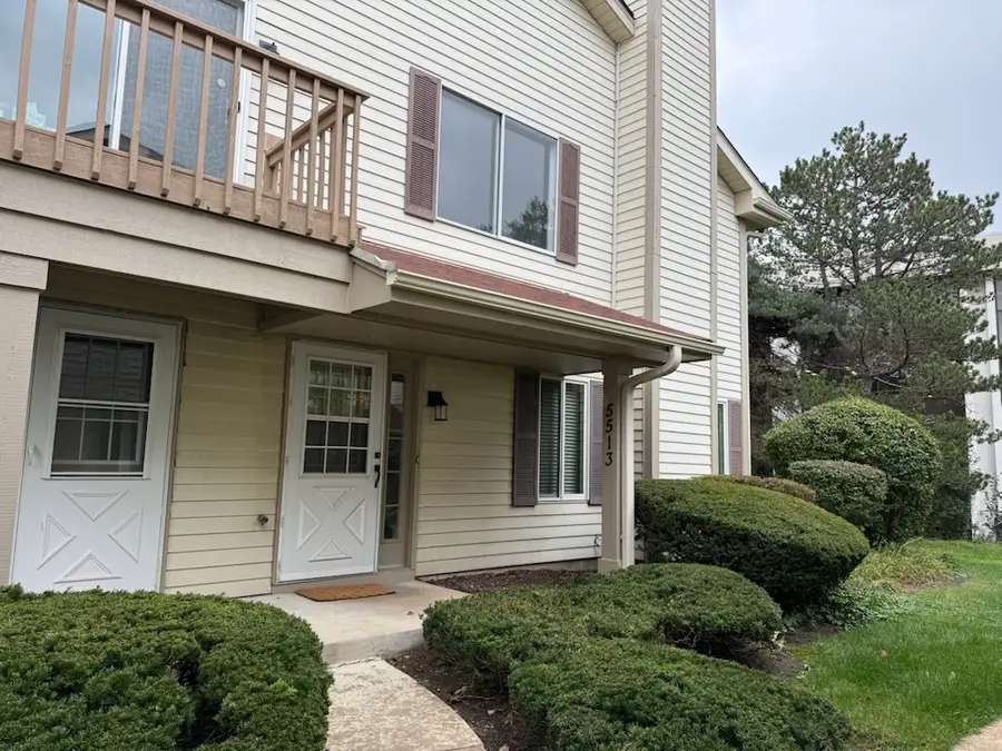 5513 Barclay Court, Clarendon Hills, IL 60514 - Image #2