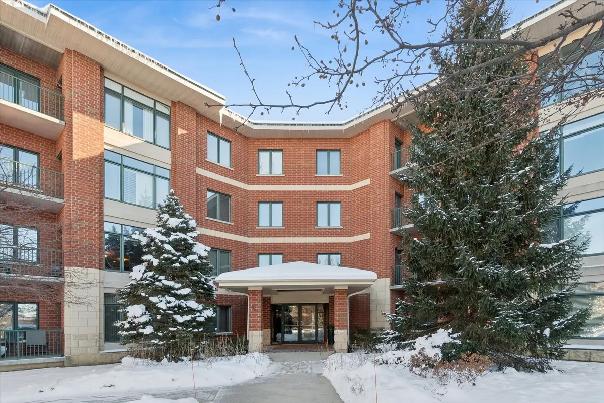 855 E 22nd Street #104, Lombard, IL 60148 - Image #1