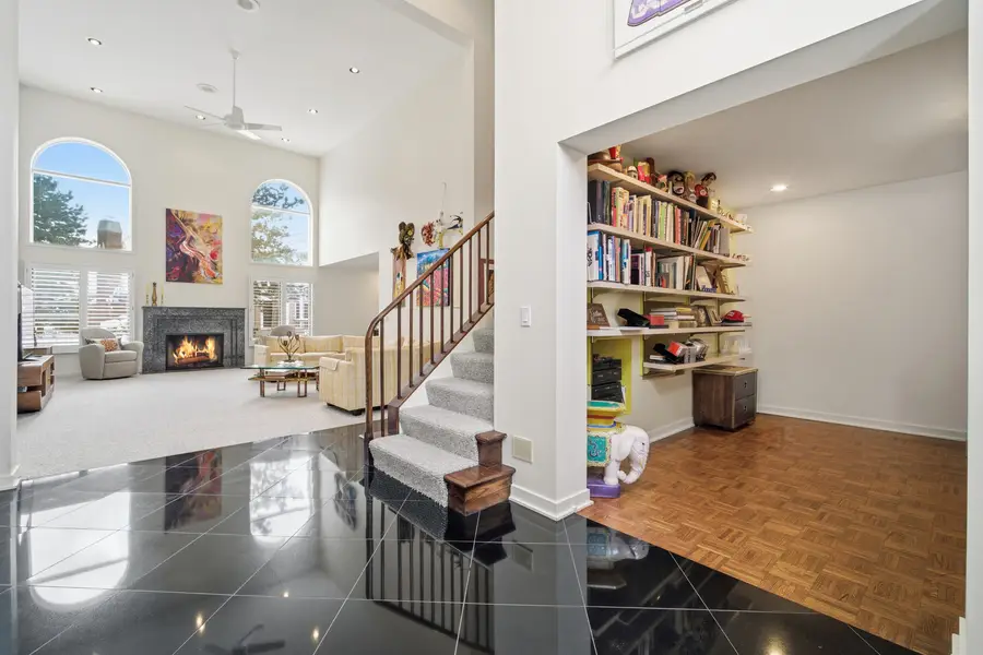 336 Rivershire Court, Lincolnshire, IL 60069 - Image #2