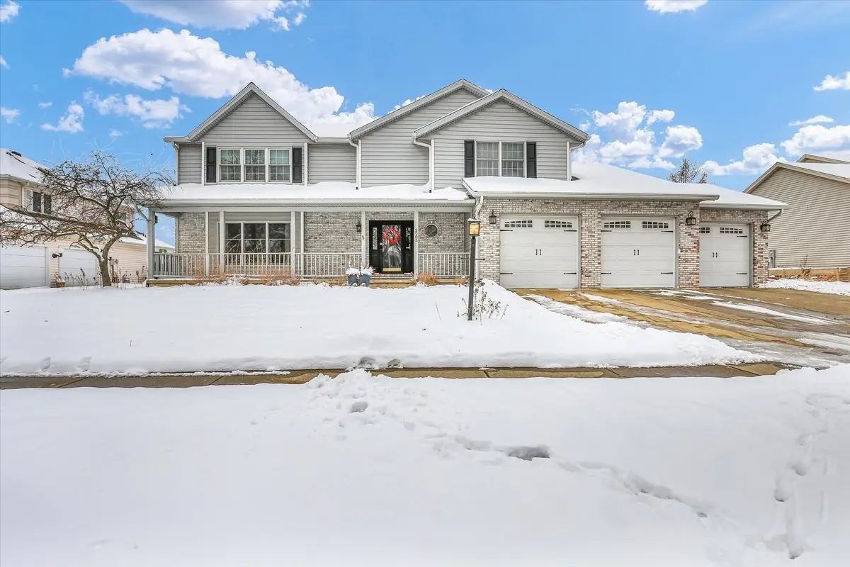 2205 Edgewater Place, Champaign, IL 61822 - Image #1