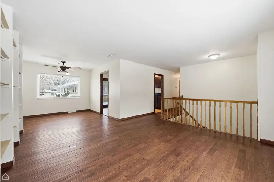 250 E Maple Drive, Glenwood, IL 60425 - Image #2