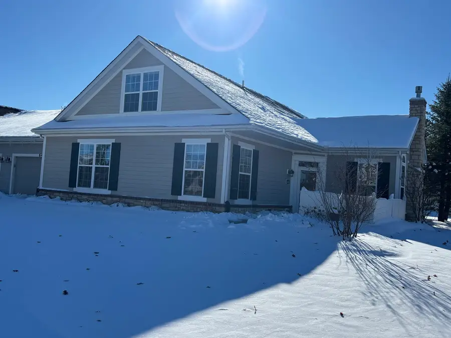 640 Schumann Street, Woodstock, IL 60098 - Image #2