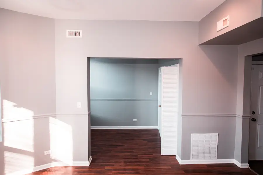 9017 S Exchange Avenue, Chicago, IL 60617 - Image #3