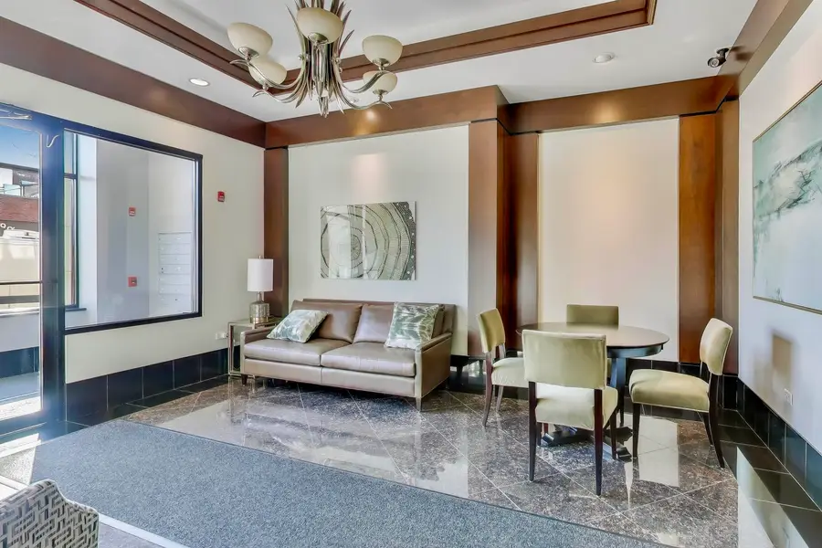 10 E Burlington Street #2C, Riverside, IL 60546 - Image #3