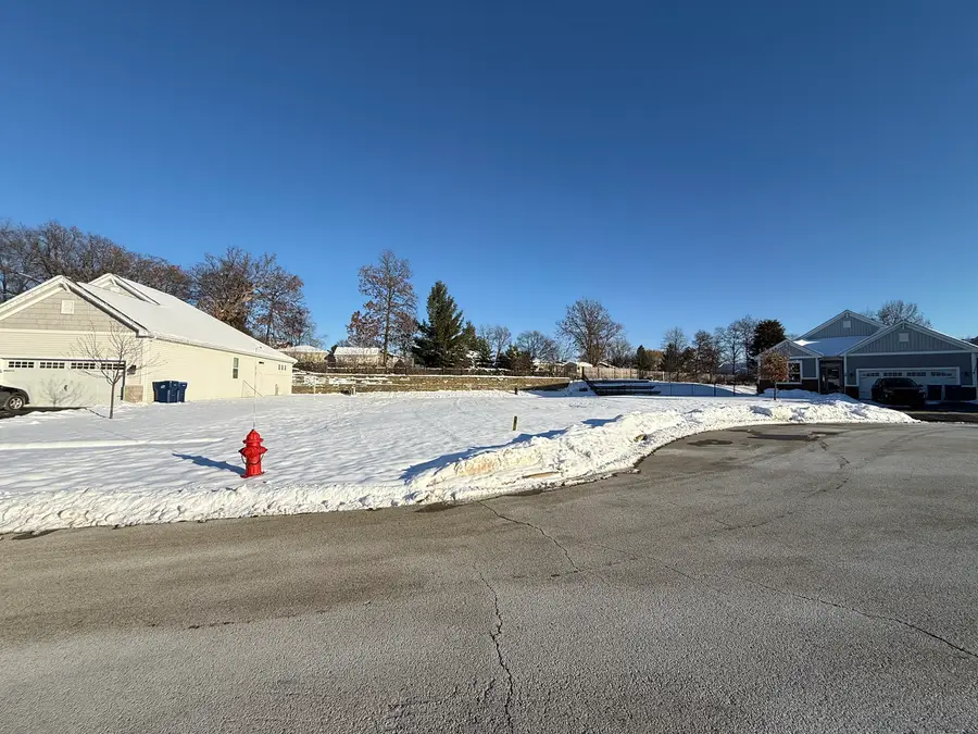 27 Lake Vista Court, Lake Villa, IL 60046 - Image #2