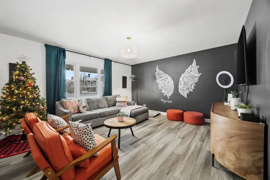 100 Dartford Lane, Schaumburg, IL 60194 - Image #3