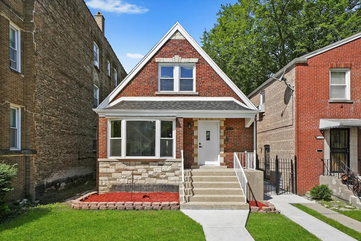 10436 S Eberhart Avenue, Chicago, IL 60628 - Image #1