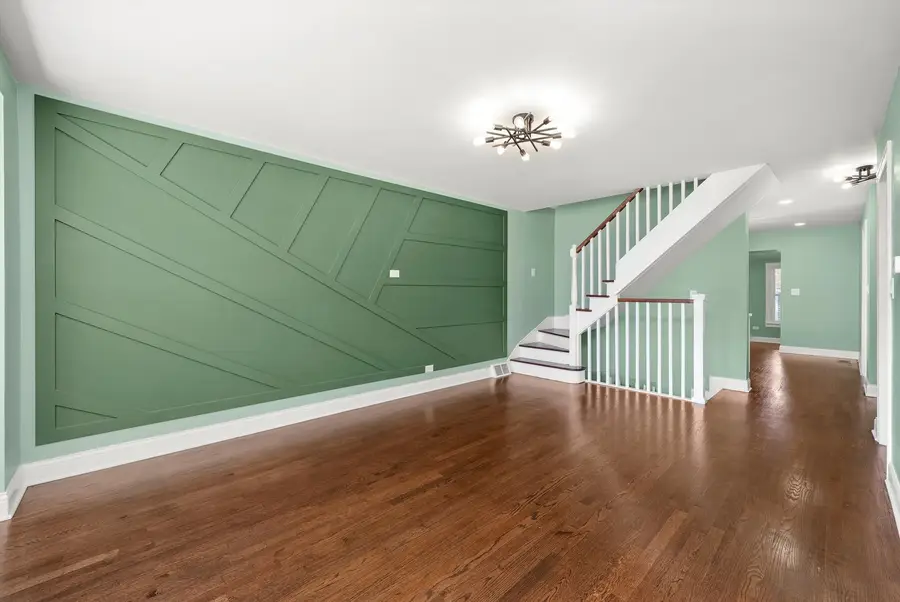 10436 S Eberhart Avenue, Chicago, IL 60628 - Image #3