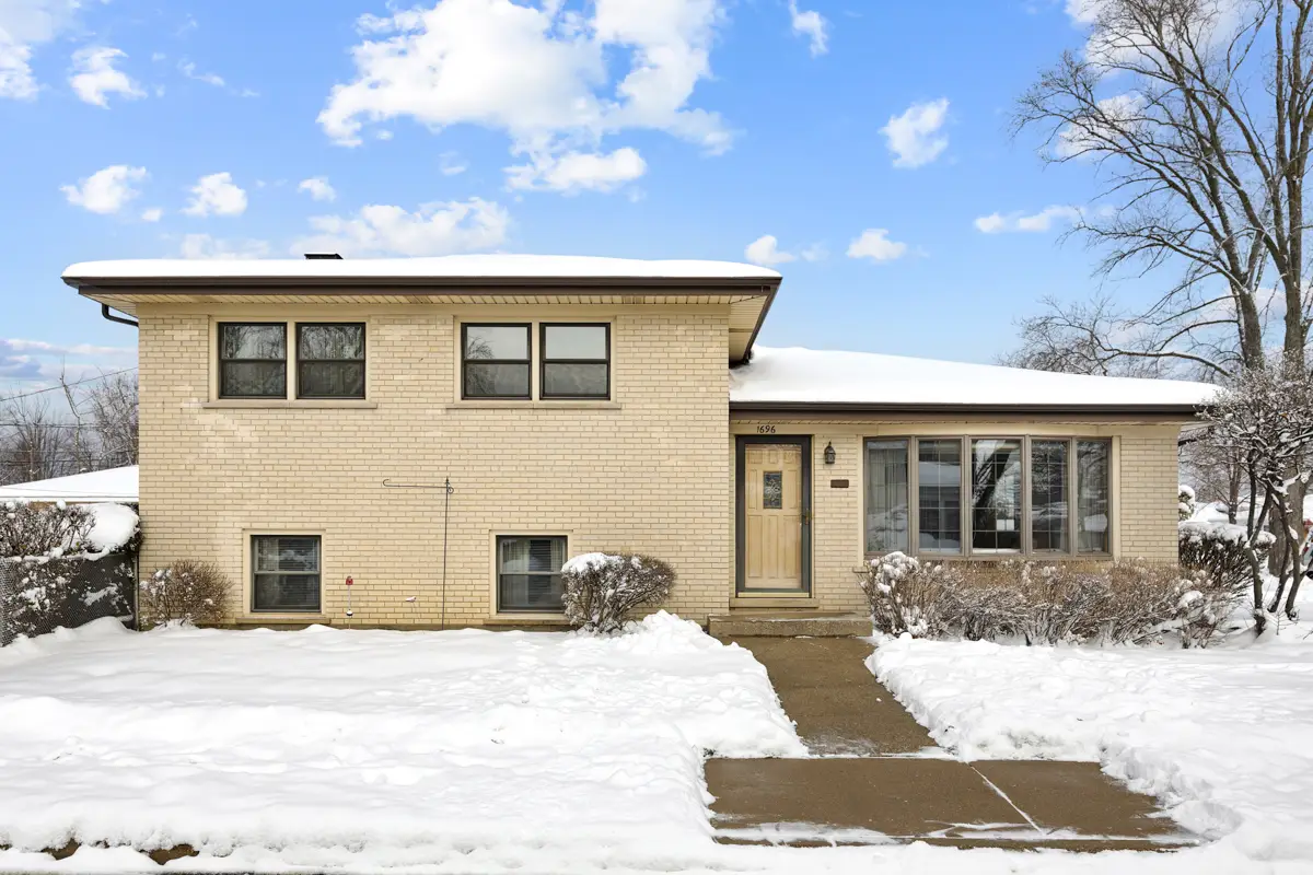 1696 S Elm Street, Des Plaines, IL 60018 - Image #1