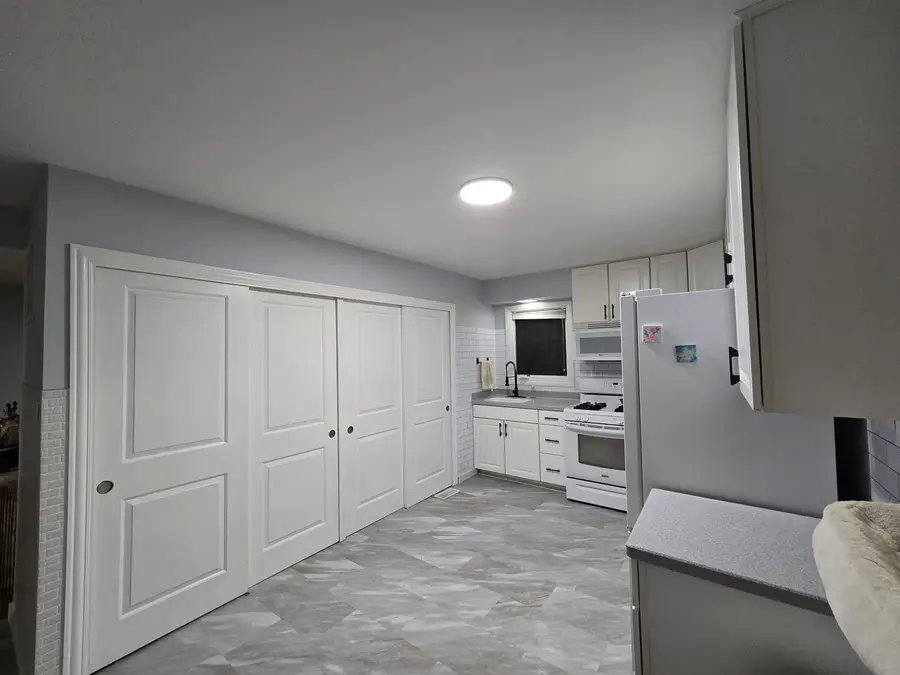 1530 Charles Drive, Glendale Heights, IL 60139 - Image #3