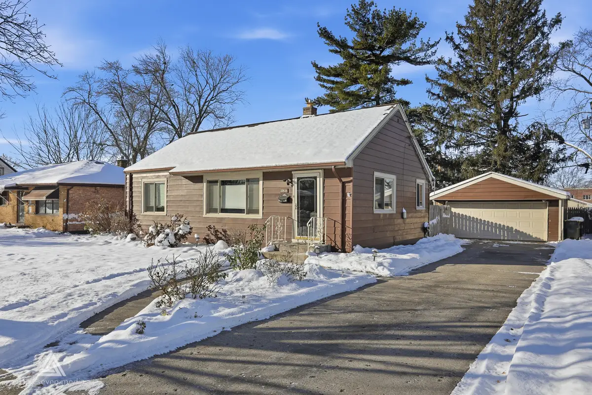 10816 Princess Avenue, Chicago Ridge, IL 60415 - Image #1