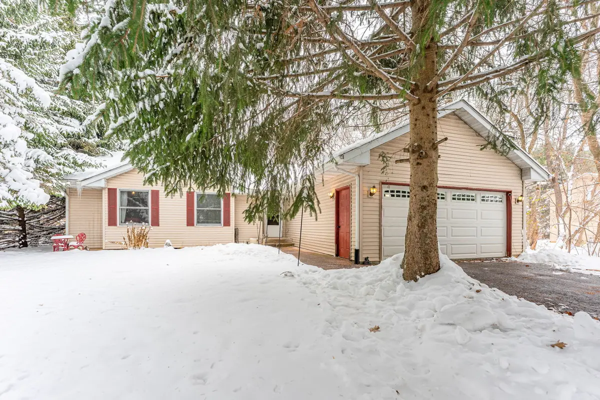 116 Liverpool Drive Se, Poplar Grove, IL 61065 - Image #1