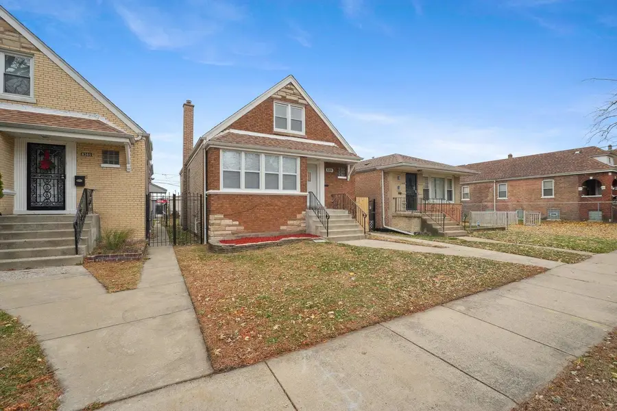 8389 S Baltimore Avenue, Chicago, IL 60617 - Image #2